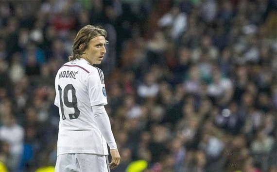 每体：巴萨发现约100名会员涉及欧冠对法兰克福门票转售问题