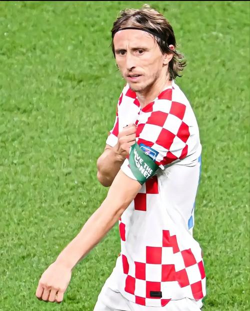 103秒！维尼修斯被取消的点球，创欧冠使用VAR以来最快