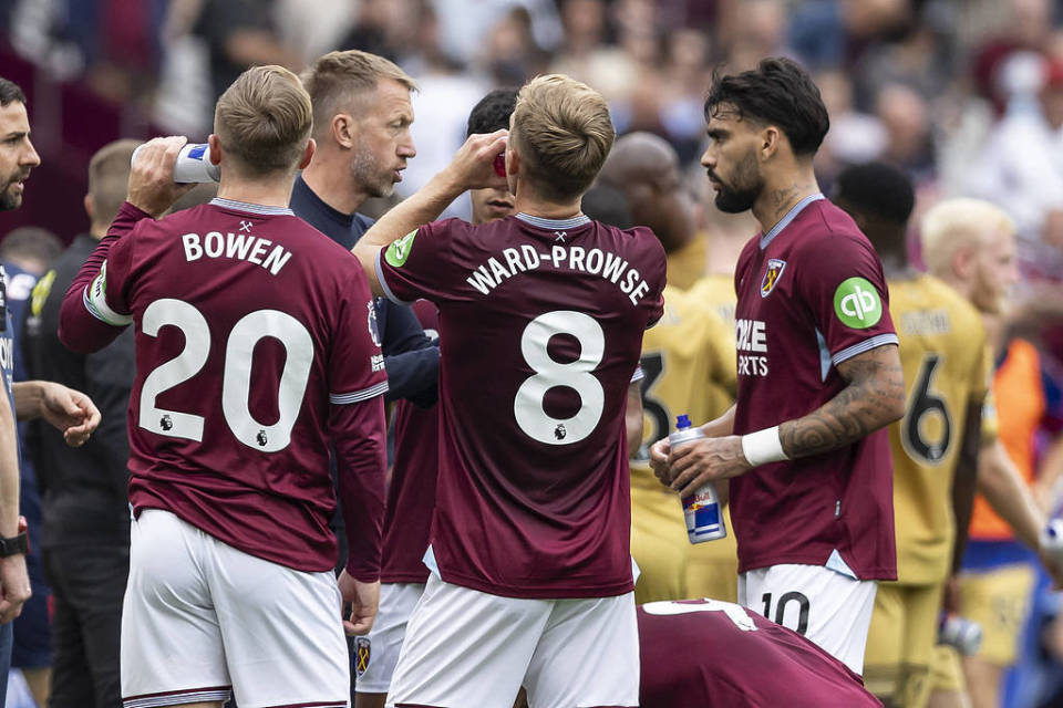 巴萨双喜！德容、费尔明重返训练场 弗利克迎战力增强